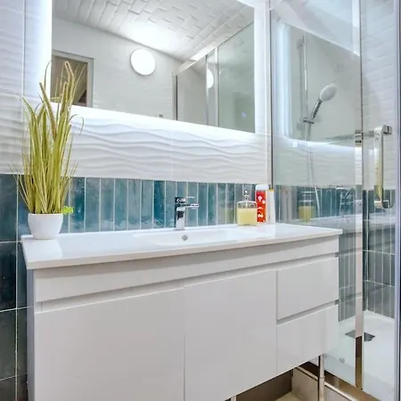 Le Nid Parisien Triplex Cosy Et Chaleureux Апартаменты *