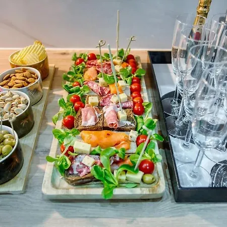 Апартаменты Le Nid Parisien Triplex Cosy Et Chaleureux *