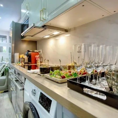 Апартаменты Le Nid Parisien Triplex Cosy Et Chaleureux Париж